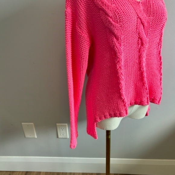 H&M Women's Cable Knit V-neck Long Sleeve Drop Shoulder Bright Pink Sweater SZ S - Picture 5 of 7